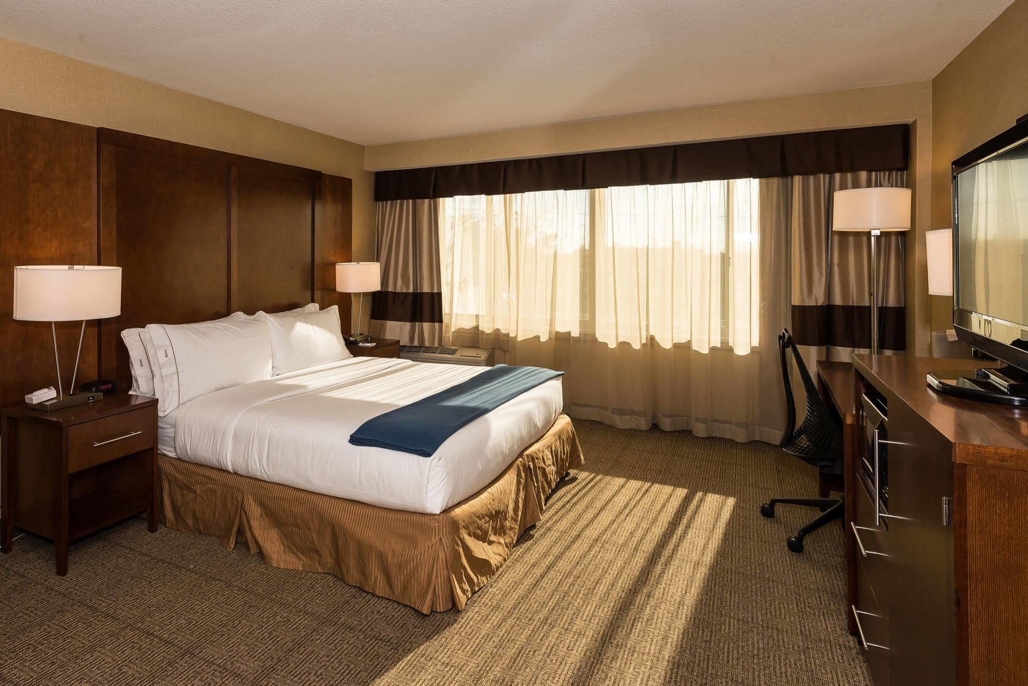 Holiday Inn Express Washington Dc Silver Spring By Ihg Exterior foto